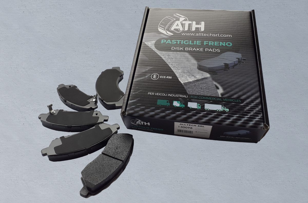 Set di pastiglie freno DELPHI LP673, anteriore